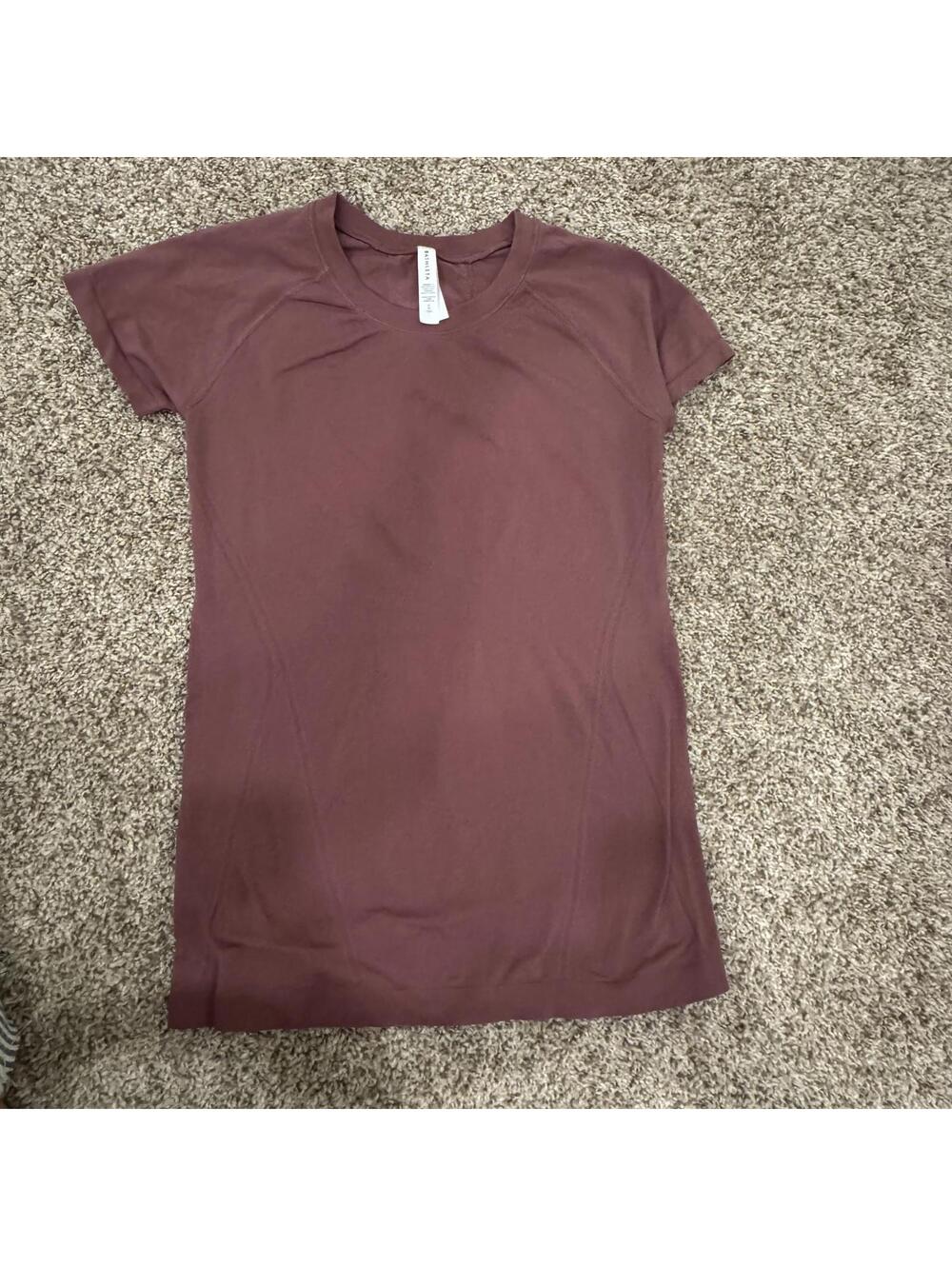 Athleta Women's Short Sleeve Athletic Top Size Small